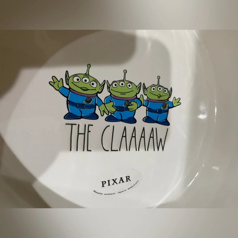 Rae Dunn Disney Pixar Toy Story The Claaaaw 9” baking dish -Brand new never used
